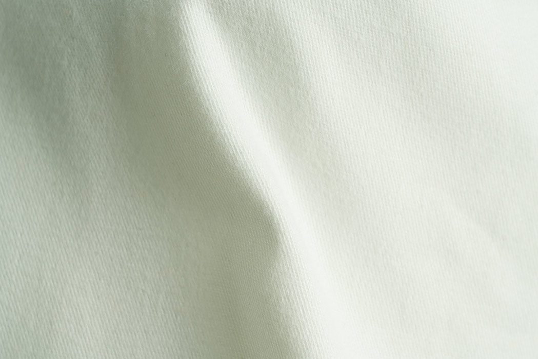 Shield Lightweight White-Out Pullover
