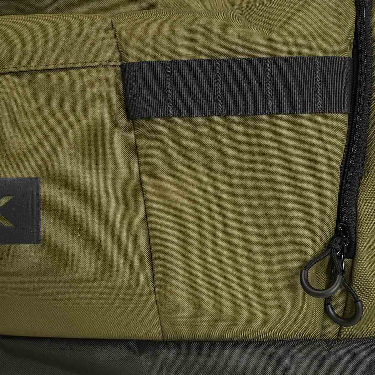Traverse Roller Duffel 130L front strap