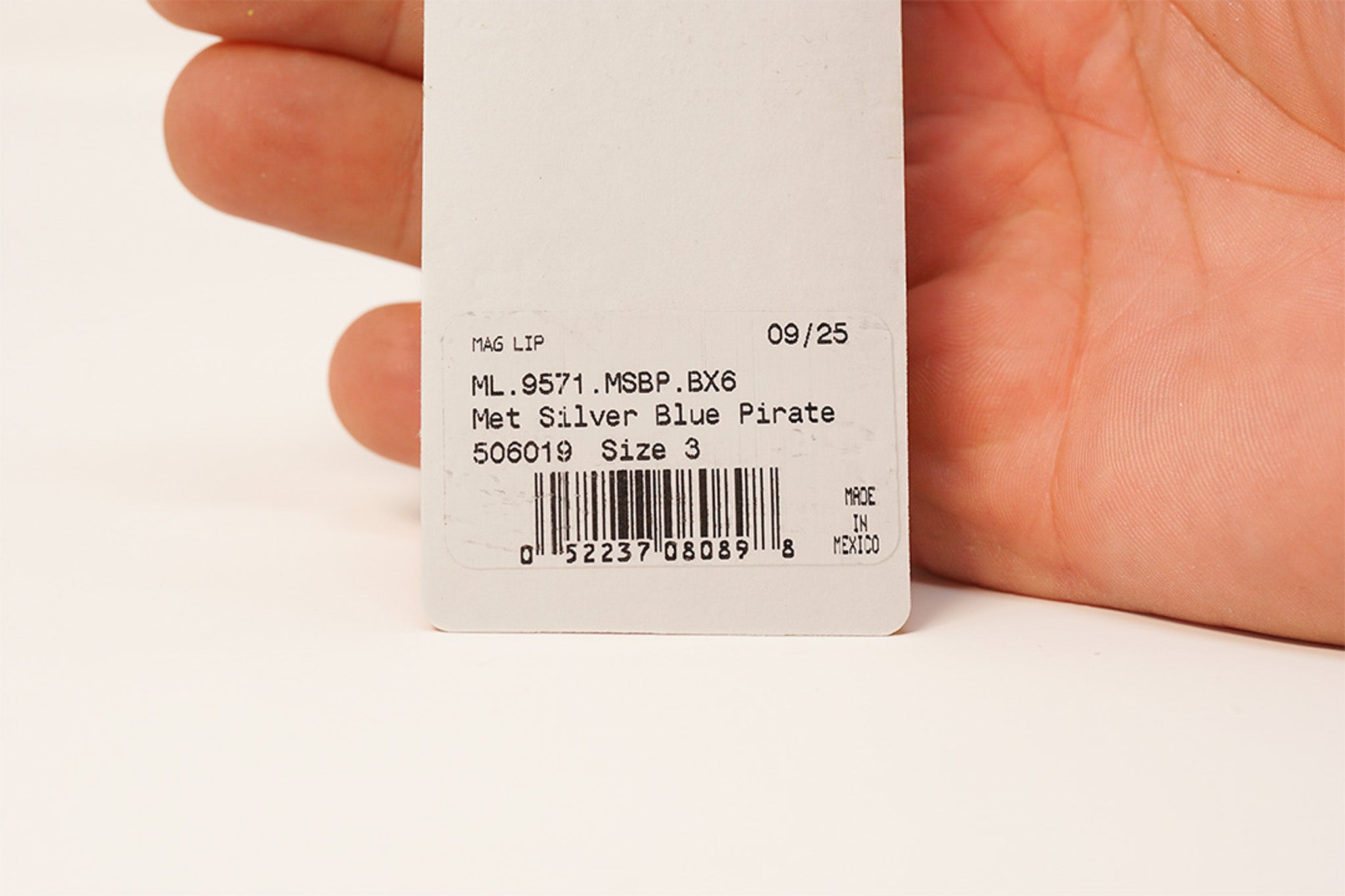 Yakima Met Silver Blue Pirate 3" Mag Lip - Mad Scientist Technology Green UV Coating