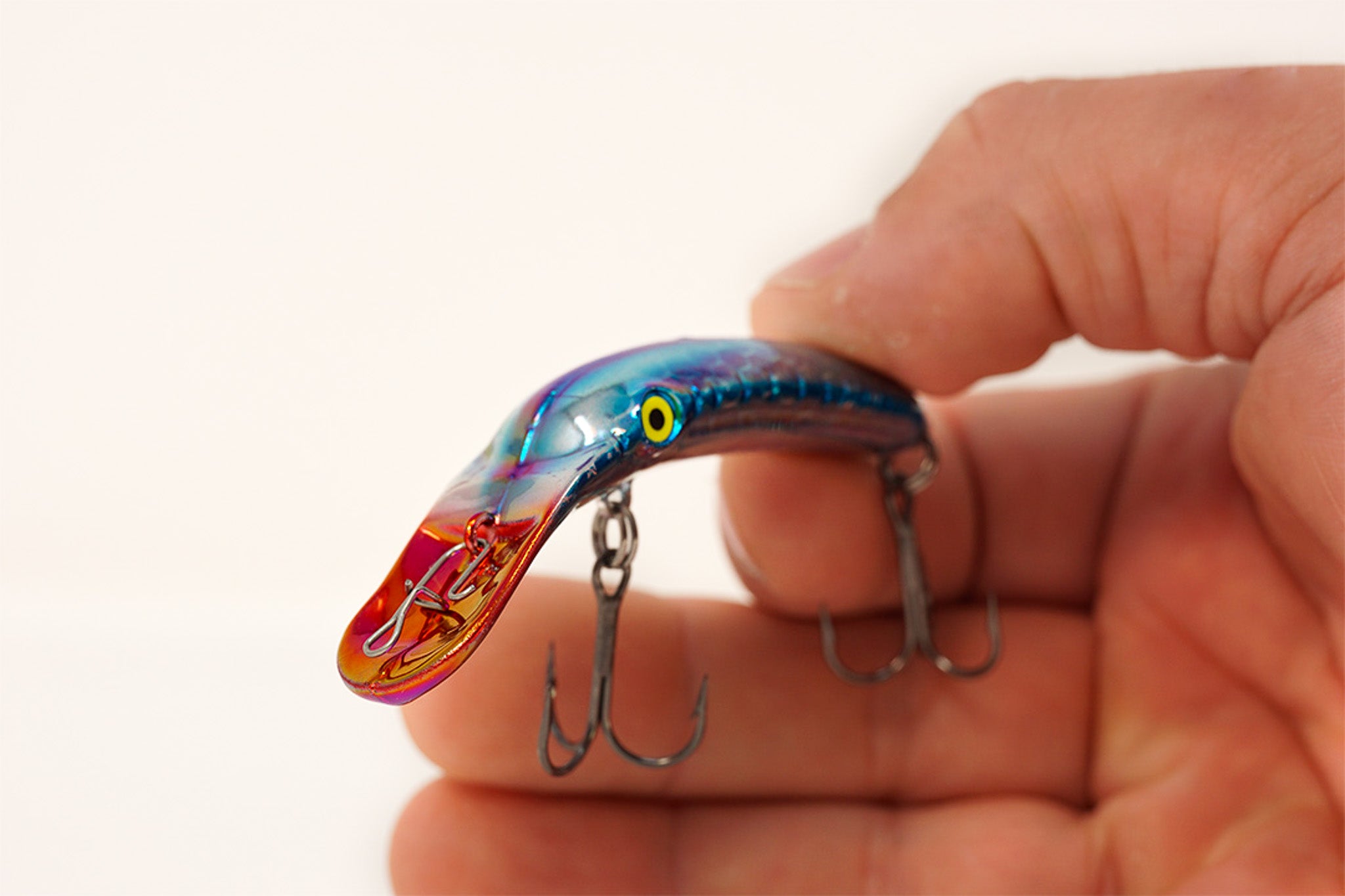 Yakima Met Silver Blue Pirate 3" Mag Lip - Mad Scientist Technology Green UV Coating