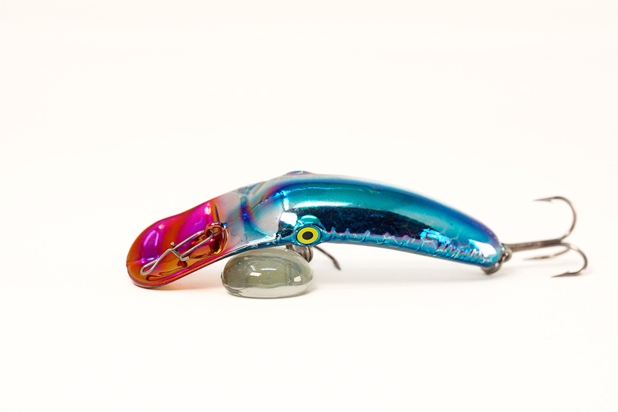 Yakima Met Silver Blue Pirate 3" Mag Lip - Mad Scientist Technology Green UV Coating