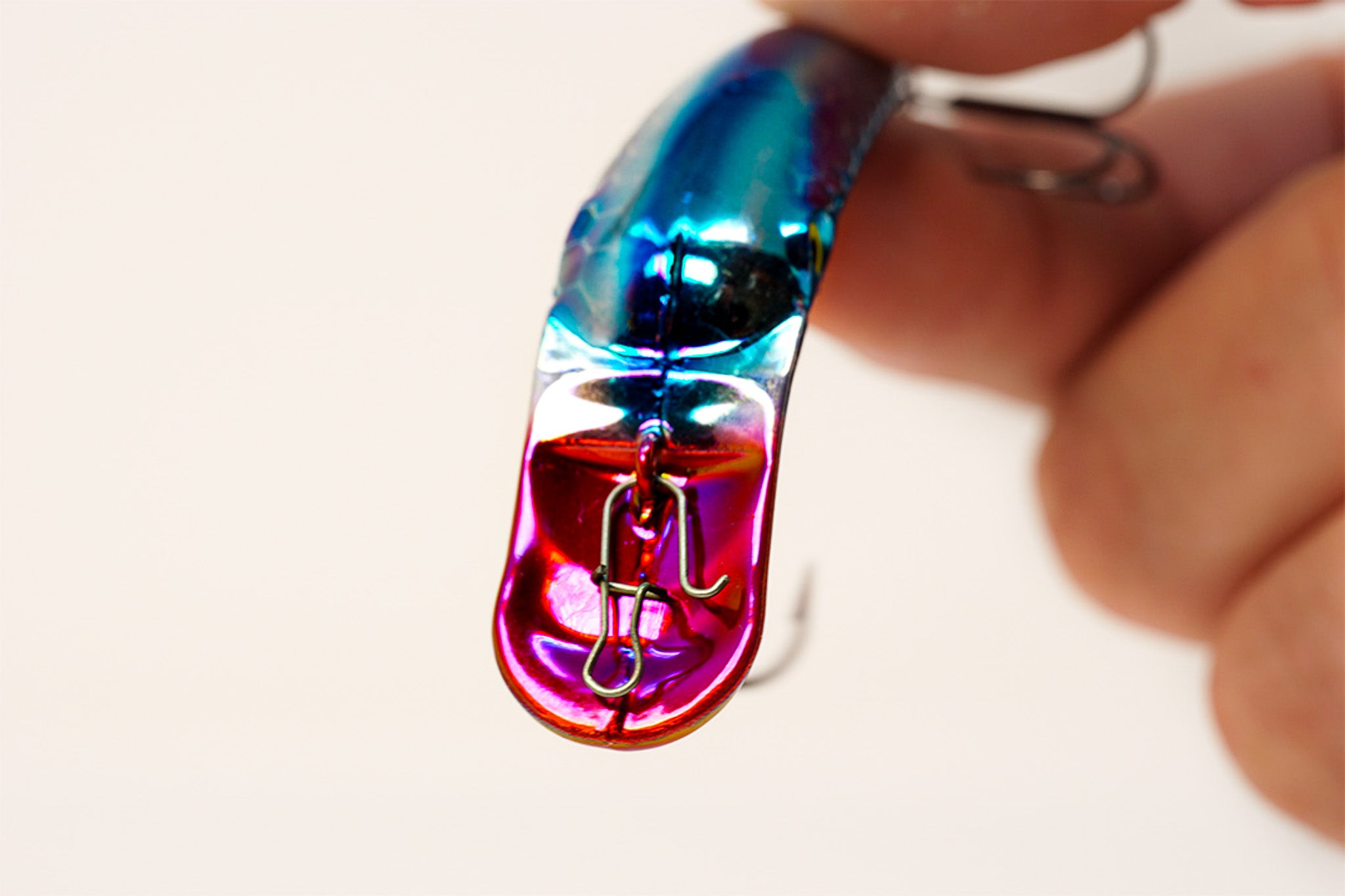 Yakima Met Silver Blue Pirate 3" Mag Lip - Mad Scientist Technology Green UV Coating