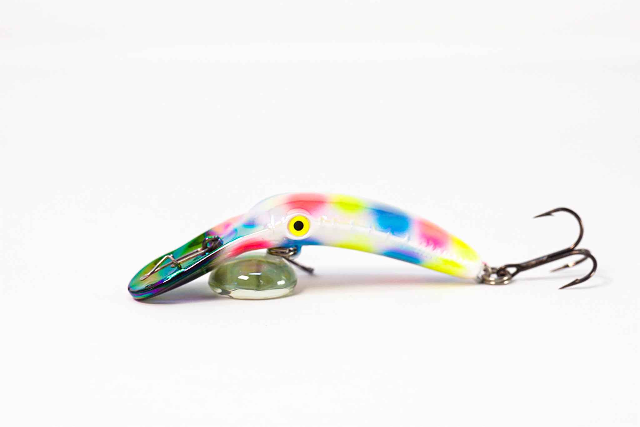 Yakima Mother Of Pearl Black Mag Lip - Mad Scientist Tackle Pink UV Coating